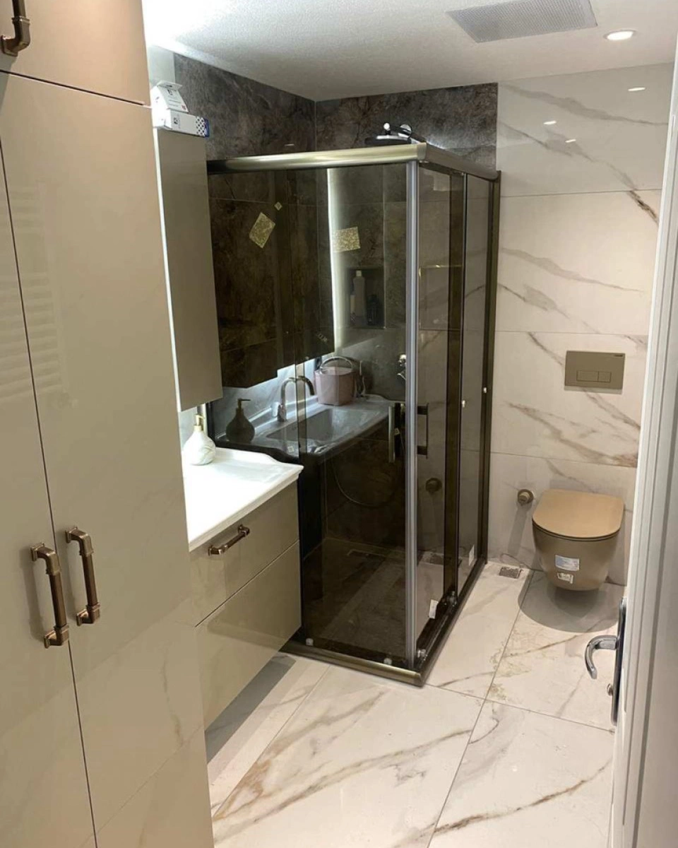 Pool Serisi Bronz Profilli Şeffaf Cam Duşakabin